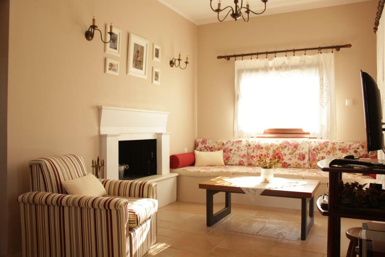 *Villa Pap-Live The Greek Hospitality In A Village* Nea Sampsounta ภายนอก รูปภาพ